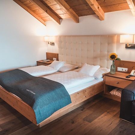 Small Hotel Sonne Tirolo Exterior foto