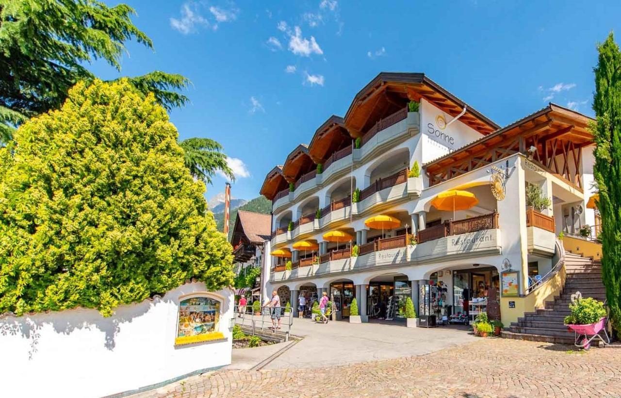 Small Hotel Sonne Tirolo Exterior foto