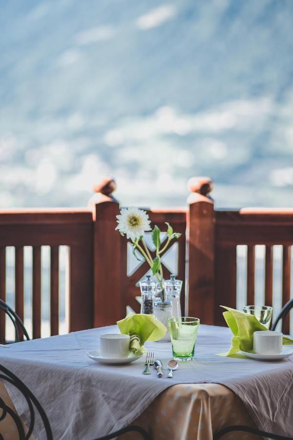 Small Hotel Sonne Tirolo Exterior foto