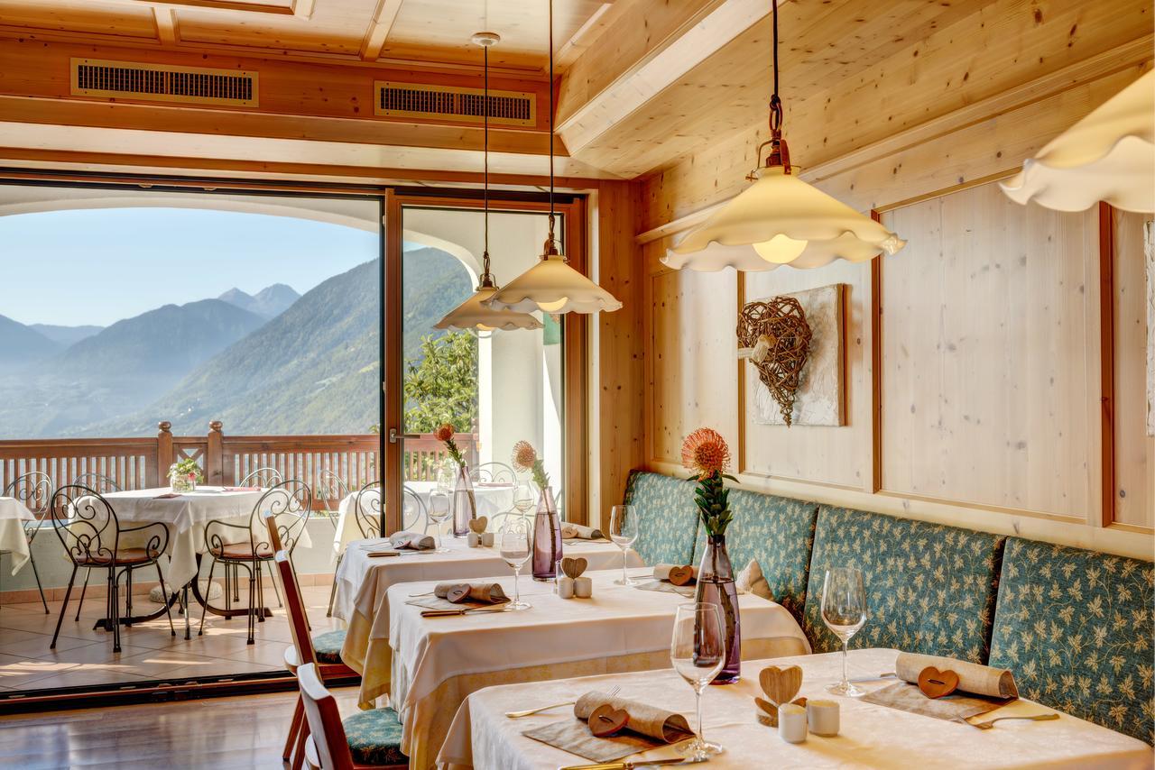 Small Hotel Sonne Tirolo Exterior foto